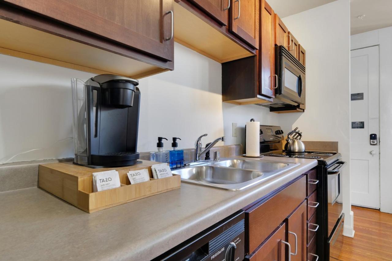 Apartment With King Bed In Downtown Λούισβιλ Εξωτερικό φωτογραφία